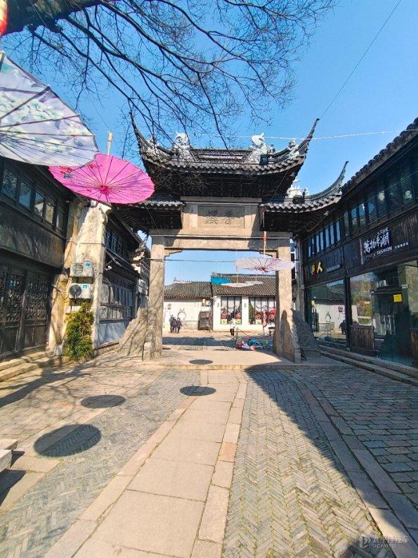 受新疆乌什县地震影响紧急叫停的列车正逐步恢复运行